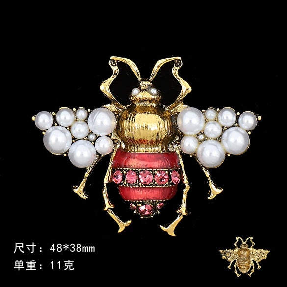 Alloy Pearl Bee Mobile Phone Shell And Car Air Outlet Jewelry Accessories With Electroplating