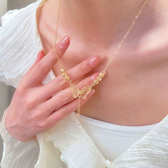 Alloy Pearl Butterfly Irregular Shaped Women's Necklace With Animal Zodiac Pattern And Electroplating Retro Baroque Style