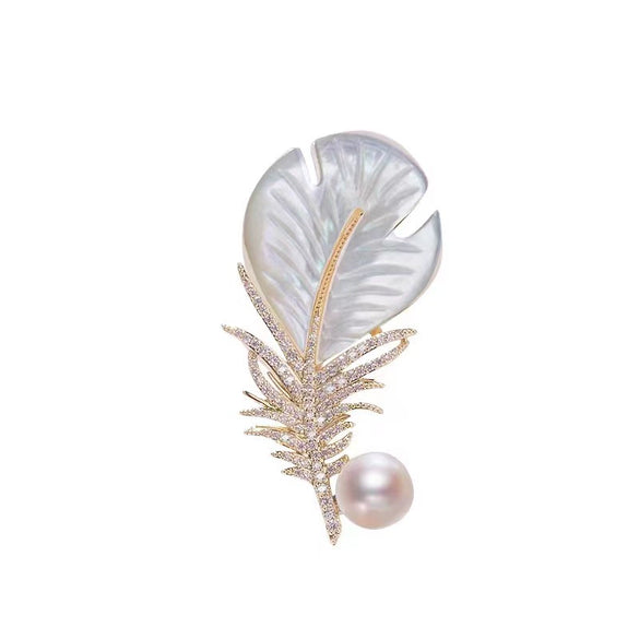 Alloy Pearl Feather Women's Highend Brooch With Flower Pattern And Electroplating Treatment