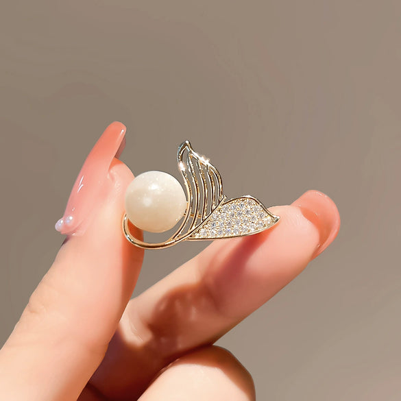 Alloy Pearl Fishtail Women's Antiexposure Brooch With Electroplating