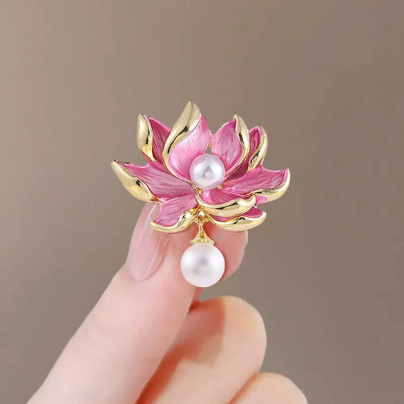 Alloy Pearl Flower Brooch Electroplated Women's Retro Natural Style Coat Accessory