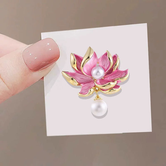 Alloy Pearl Flower Brooch Electroplated Women's Retro Natural Style Coat Accessory