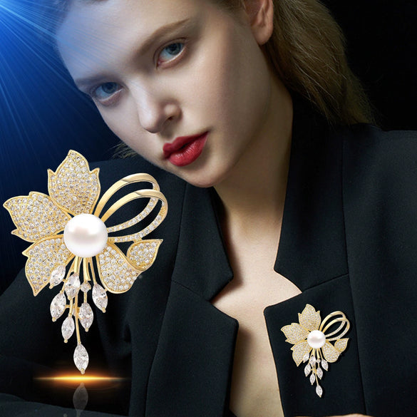 Alloy Pearl Flower Brooch For Women Electroplated Highgrade Fixed Suit Coat Jewelry