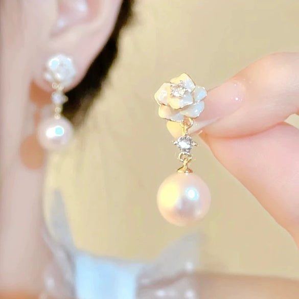 Alloy Pearl Flower Electroplated Women's Retro Earrings