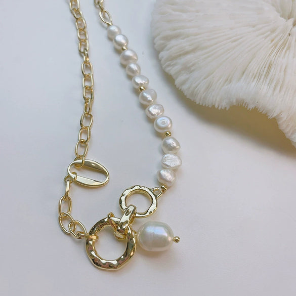 Alloy Pearl Flower Pendant Necklace For Women With Micro Inlay And Ball Chain Young Fashionable And Temperamental Geometric Styling For Autumn And Winter