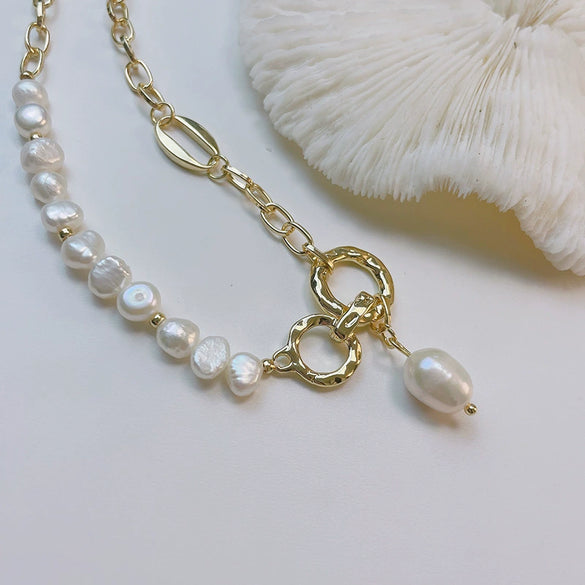 Alloy Pearl Flower Pendant Necklace For Women With Micro Inlay And Ball Chain Young Fashionable And Temperamental Geometric Styling For Autumn And Winter