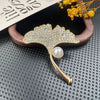 Alloy Pearl Ginkgo Leaf Rhinestone Brooch With Electroplating Treatment And Flower Pattern For Unisex