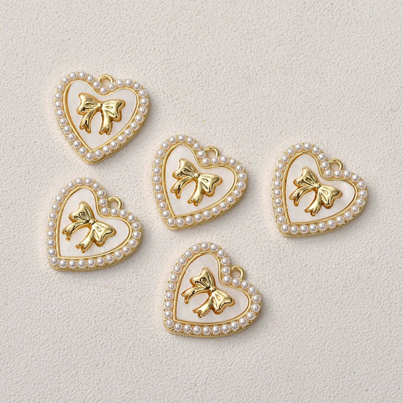 Alloy Pearl Heart Bow Pendant Jewelry Accessories With Electroplating