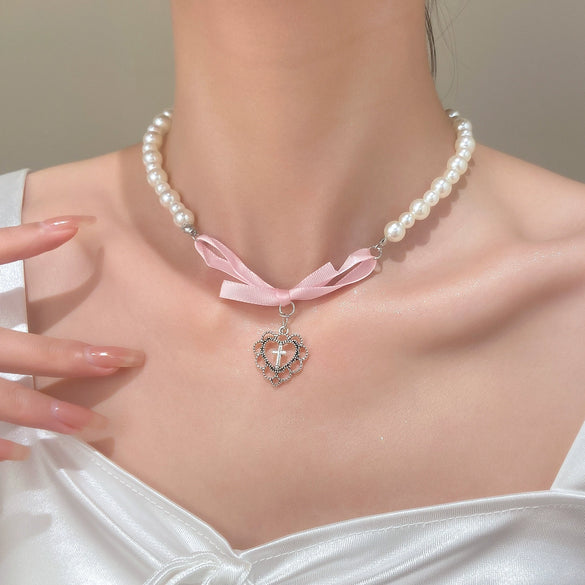 Alloy Pearl Necklace With Heart Shape Bow Tie Geometric Pendant For Women Electroplating Design