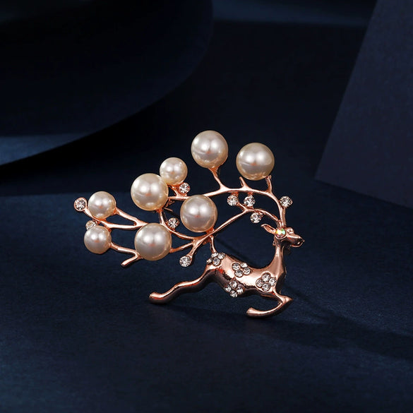 Alloy Pearl Women's Natural Style Flower Pattern Electroplated Brooch Wholesale Accessories