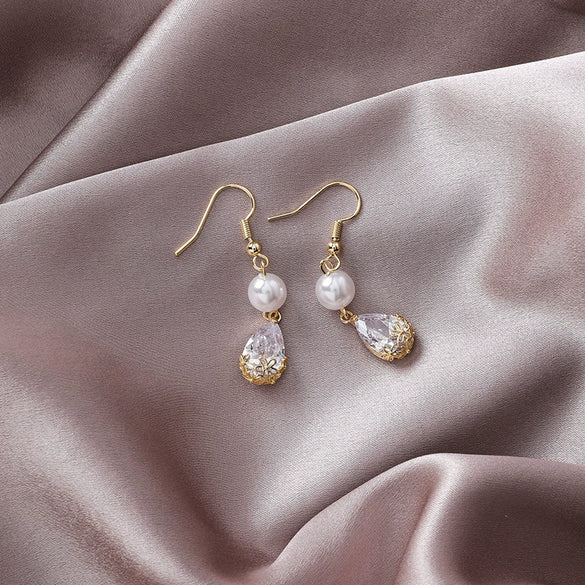 Alloy Pearl Zircon Water Drop Earrings With Electroplating Process