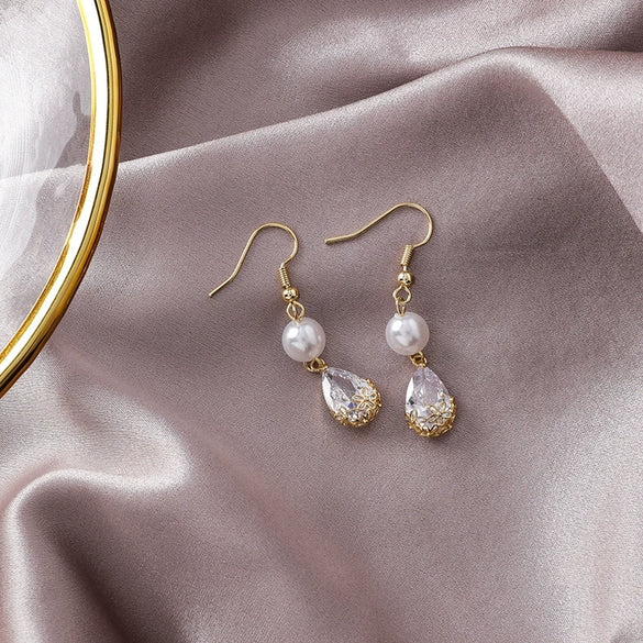 Alloy Pearl Zircon Water Drop Earrings With Electroplating Process