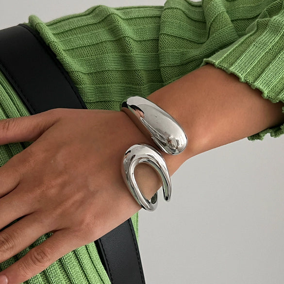 Alloy Personality Simple Irregular Bracelet With Electroplating Treatment