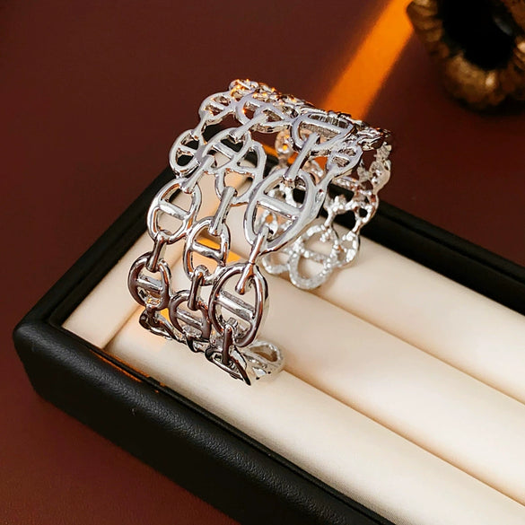 Alloy Pig Nose Cut Out Open Bracelet Cold Style Electroplating Hand Jewelry For Women
