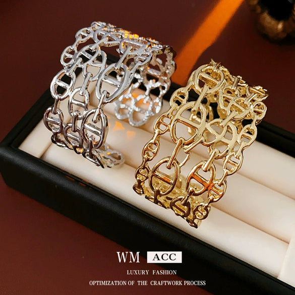 Alloy Pig Nose Cut Out Open Bracelet Cold Style Electroplating Hand Jewelry For Women