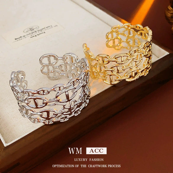Alloy Pig Nose Cut Out Open Bracelet Cold Style Electroplating Hand Jewelry For Women