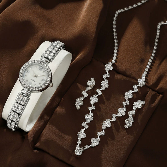 Alloy Quartz Bracelet Watch With Round Diamond For Female Compact Exquisite And Leisure Style Jewelry Set