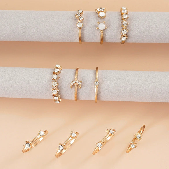 Alloy Rhinestone Acrylic Drill Retro Simple Electroplated Unisex And Women's Mans Star Mans Crescent Ring