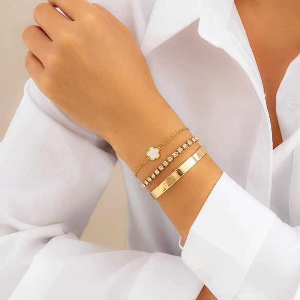 Alloy Rhinestone Five Leaf Clover Geometric Retro Electroplated Bracelet