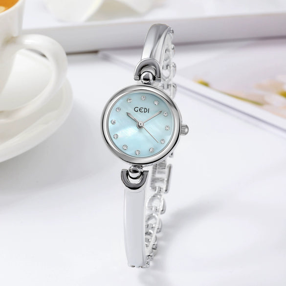 Alloy Round Dial Bracelet Watch With Printed Logo Leisure Style For Female Students