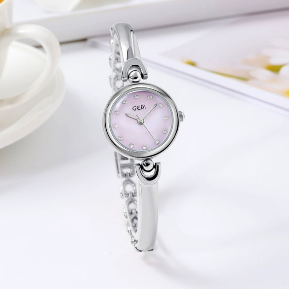 Alloy Round Dial Bracelet Watch With Printed Logo Leisure Style For Female Students