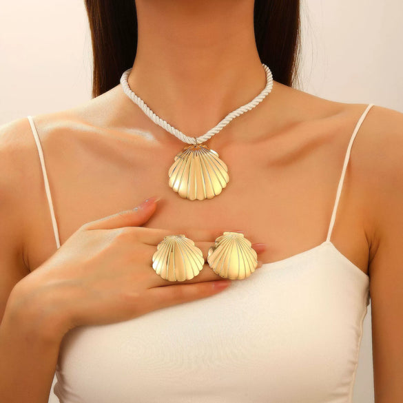 Alloy Shell Earrings And Necklace Set For Women Minimalist Style Electroplating Jewelry