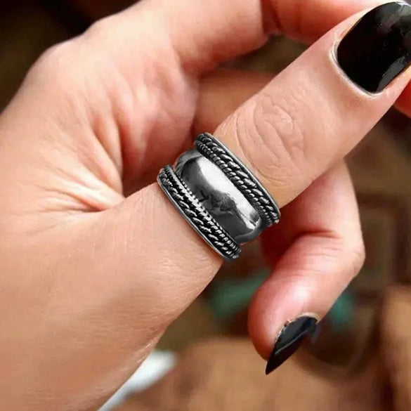 Alloy Simple Retro Ring Electroplating Smooth Twist Design