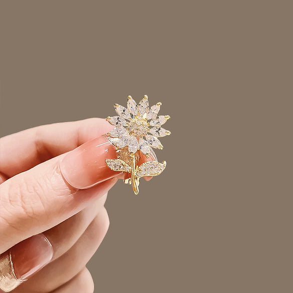 Alloy Sunflower Brooch For Women Electroplated Cute Natural Style