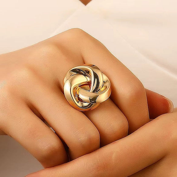 Alloy Twist Geometric Women's Jewelry Set With Electroplating Necklace Earrings Ring