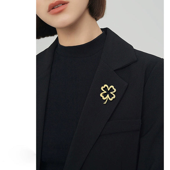 Alloy Women's Antirunning Light Brooch With Flower Pattern And Electroplating Treatment