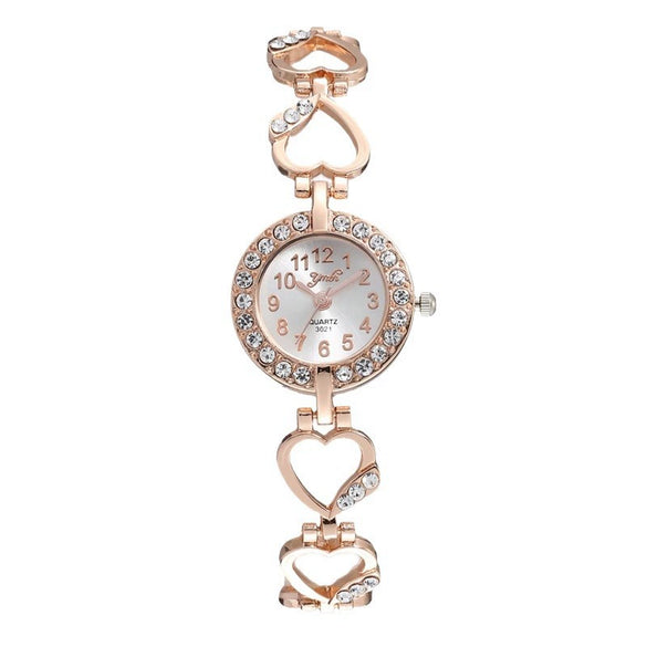 Alloy Women's Fashion Trend Bracelet Set And Diamond Quartz Watch With Round Dial