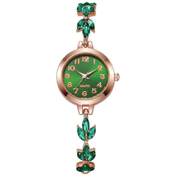 Alloy Women's Fashionable Round Dial Clover Bracelet Watch