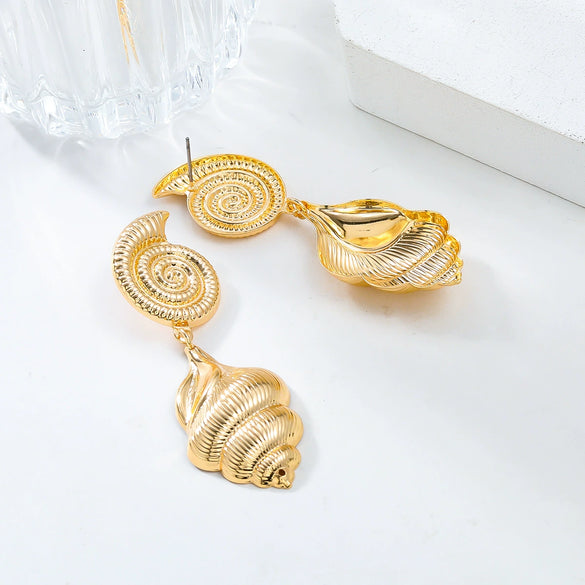 Alloy Women's Multilayer Conch Earrings With Geometric Animal And Zodiac Patterns And Electroplating Process