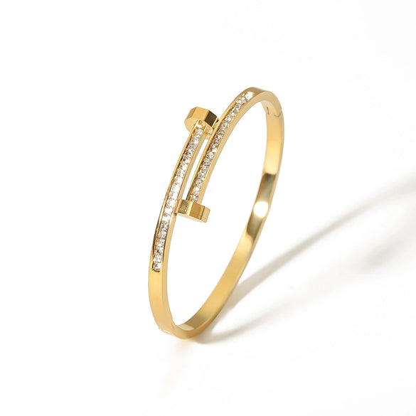 Asymmetric Open Disc Niche Fashion Women's Bracelet Set In Titanium Steel Plated 18K Gold With Zircon Vacuum Plated In 18K Furnace