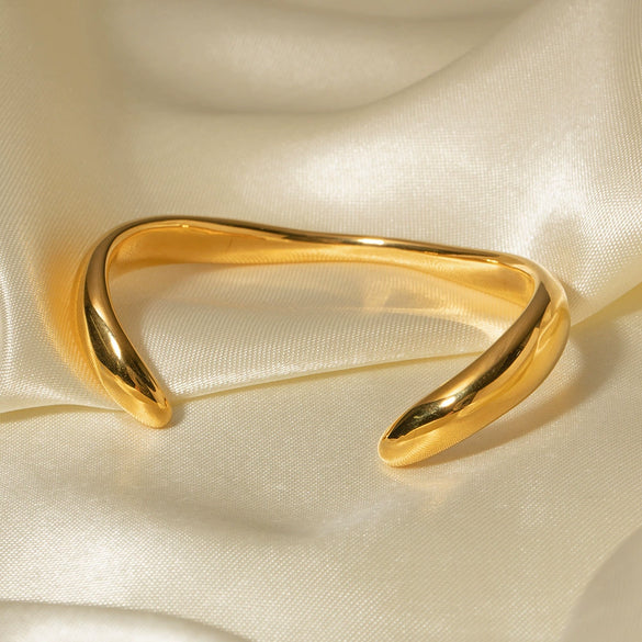 Asymmetrical Geometric Original Design Electroplated Stainless Steel Bracelet