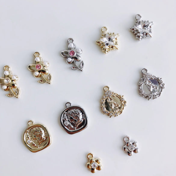 Asymmetrical Metal Style Square Button Alloy Brooch Necklace With Diamond Flower Electroplating