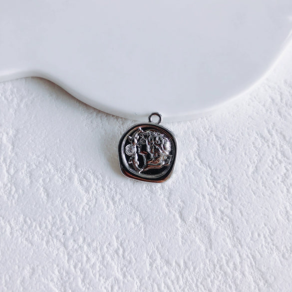 Asymmetrical Metal Style Square Button Alloy Brooch Necklace With Diamond Flower Electroplating