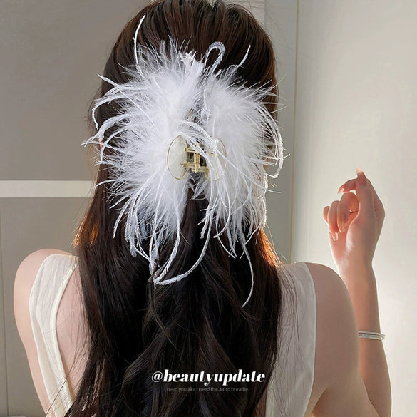 Autumn And Winter Super Fairy Ostrich Feather Hair Clip Handmade Niche Design High Grade Sense Grab Clip For Women