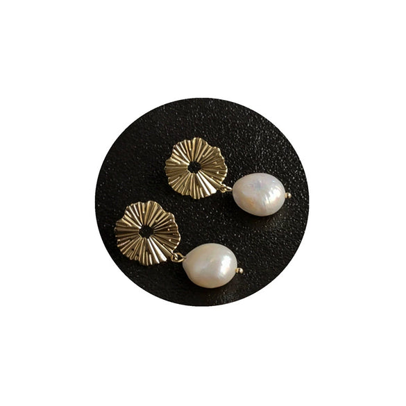 Baroque Freshwater Pearl Drop Earrings For Women French Retro Geometric Style Simple Versatile Electroplated Fashion Earrings