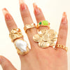 Baroque Pearl Flower Pleated Metal Lava Ring For Women Retro Fashion With Electroplating Geometric Pattern And Mixed Materials