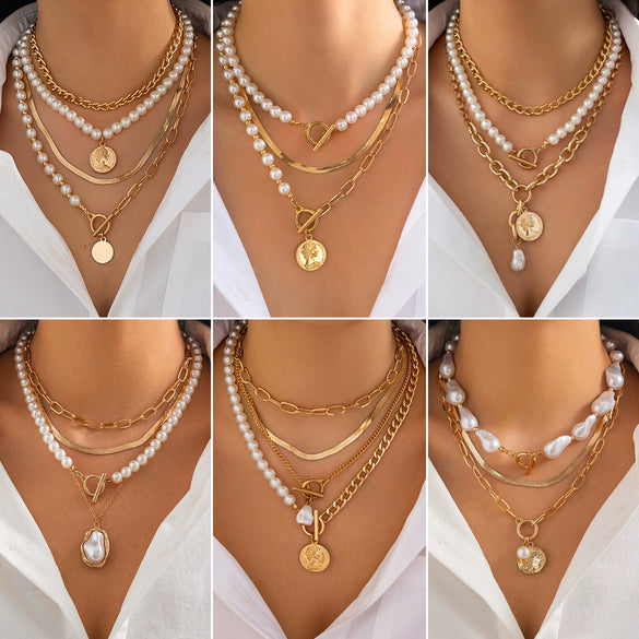 Baroque Style Geometric Metal And Imitation Pearl Clavicle Chain Necklace With Alloy Pendant And Electroplating