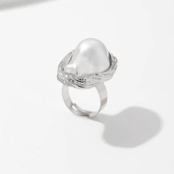 Baroque Style Metal Imitation Pearl Pleated Flower Ring For Women With Electroplating
