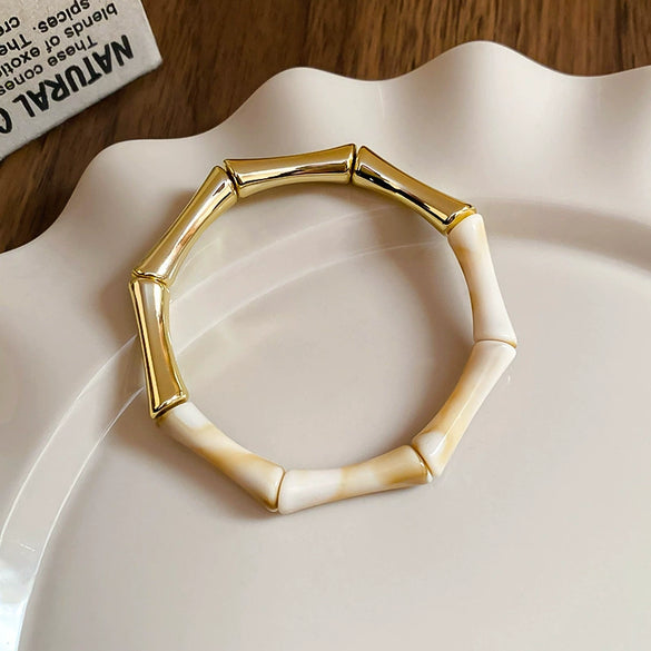 Blooming Irregular Geometric Resin Acrylic Bracelet With Dripping Oil Processing Fashion Light Luxury Jewelry