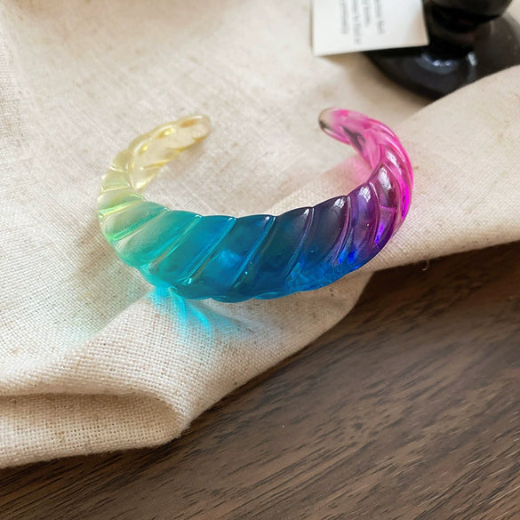 Blooming Irregular Geometric Resin Acrylic Bracelet With Dripping Oil Processing Fashion Light Luxury Jewelry