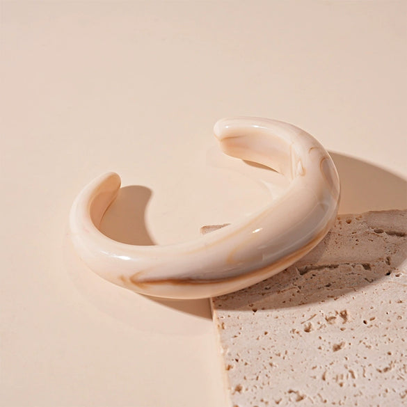 Blooming Irregular Geometric Resin Acrylic Bracelet With Dripping Oil Processing Fashion Light Luxury Jewelry