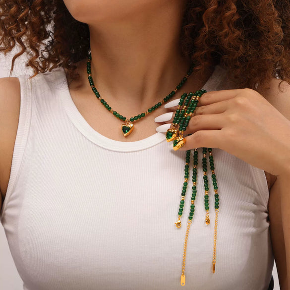 Bohemian Style Green Stone Stitching Beaded Titanium Steel Necklace With Love Shaped Pendant And Electroplating Treatment