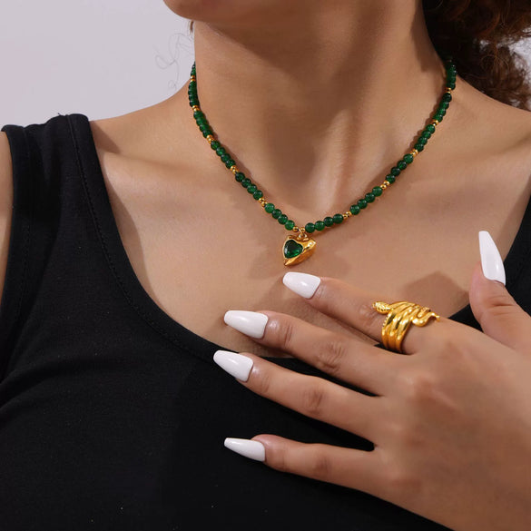 Bohemian Style Green Stone Stitching Beaded Titanium Steel Necklace With Love Shaped Pendant And Electroplating Treatment