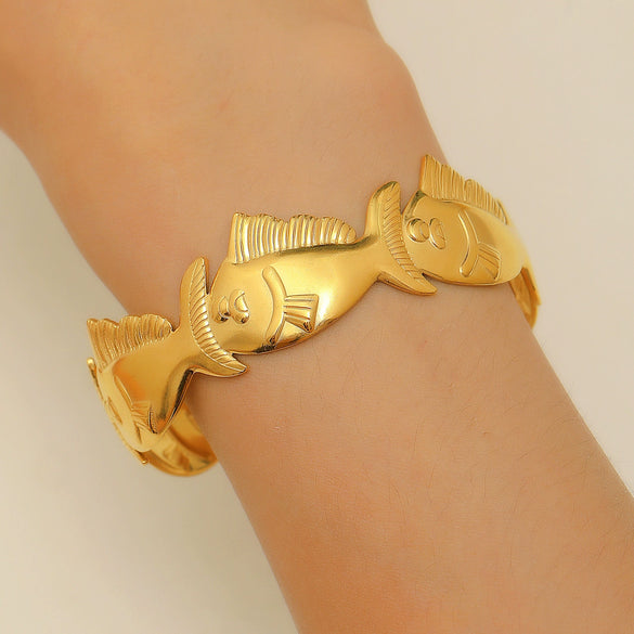 Bohemian Style Stainless Steel Open Bracelet With Starfish And Ocean Design Electroplated