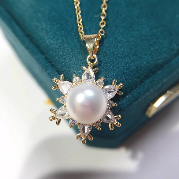 Boutique Craft Zircon Natural Freshwater Pearl Necklace With Stars Pendant And Copper Chain