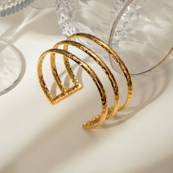 Bracelet Stainless Steel Hammer Pattern Electroplated Classic Fashion Style